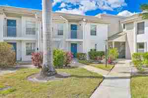 featured image of 5445 Peppertree Dr Apt 9c