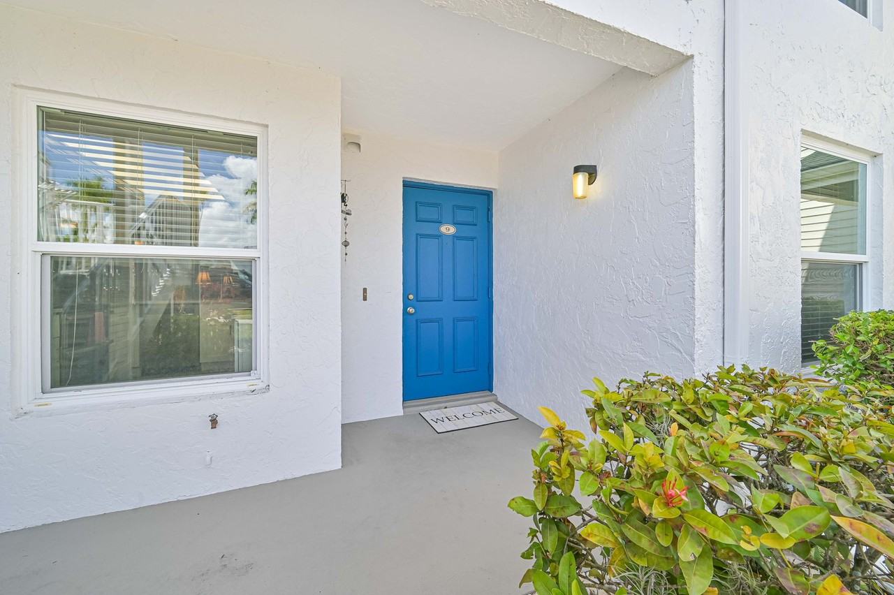 5445 Peppertree Dr Apt 9c - Photo 2 of 31