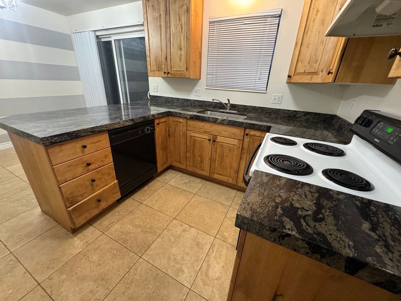 7415 S Rich Way - Photo 2 of 16