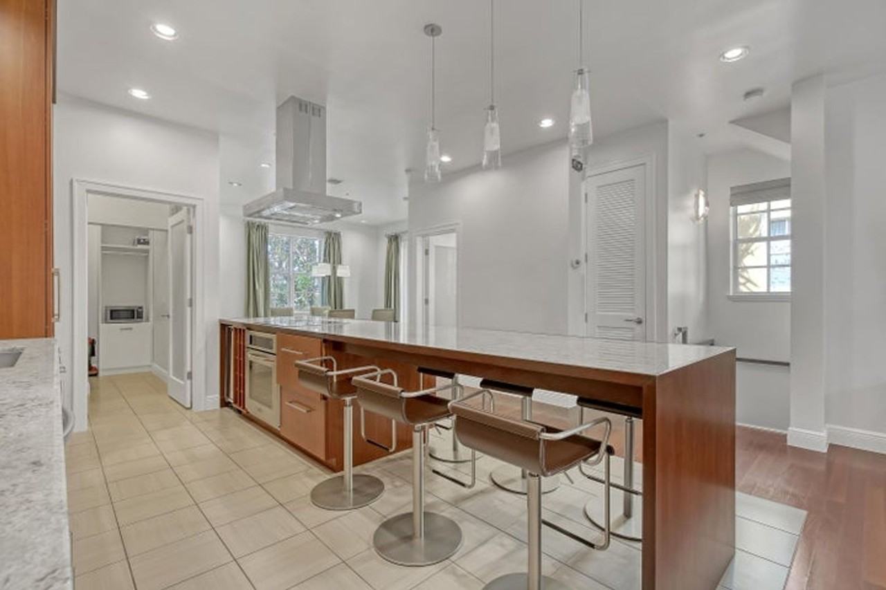 72 Se 6th Ave - Photo 2 of 23