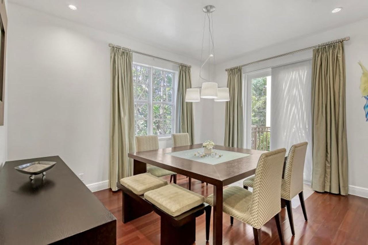 72 Se 6th Ave - Photo 4 of 23