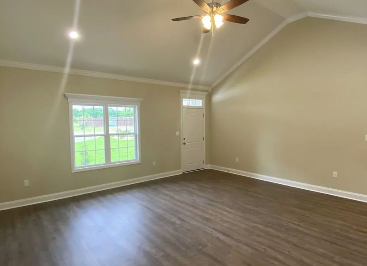 3389 Nottinghill Ln - Photo 2 of 14