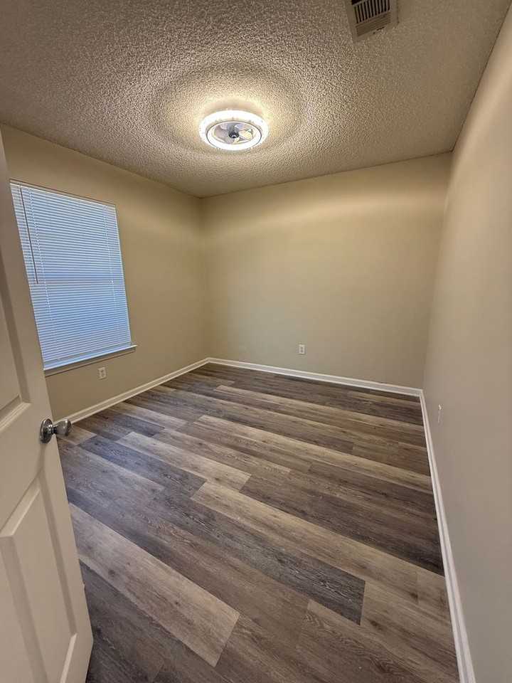 95 Talbot Ct - Photo 6 of 21