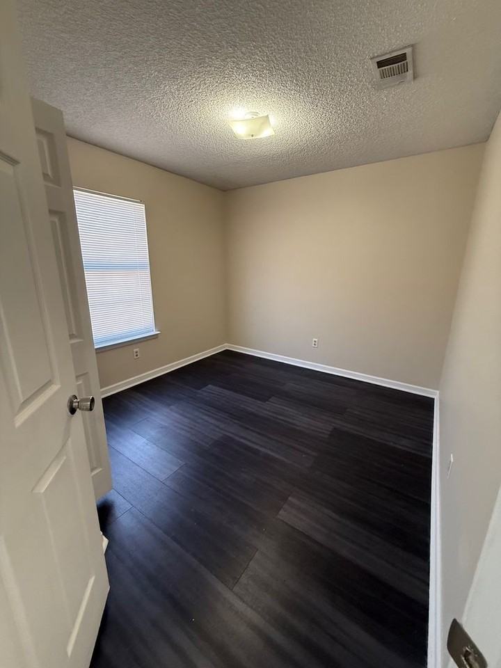 16 Sapalo Dr - Photo 3 of 20