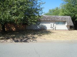 featured image of 2458 Wilson Ave