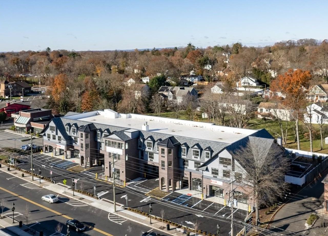 The Grande Norwood - Photo 2 of 16