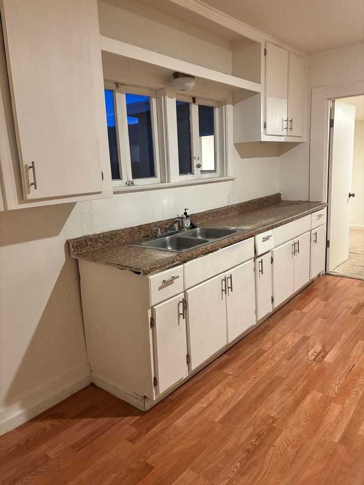 Central 615 - Photo 3 of 12