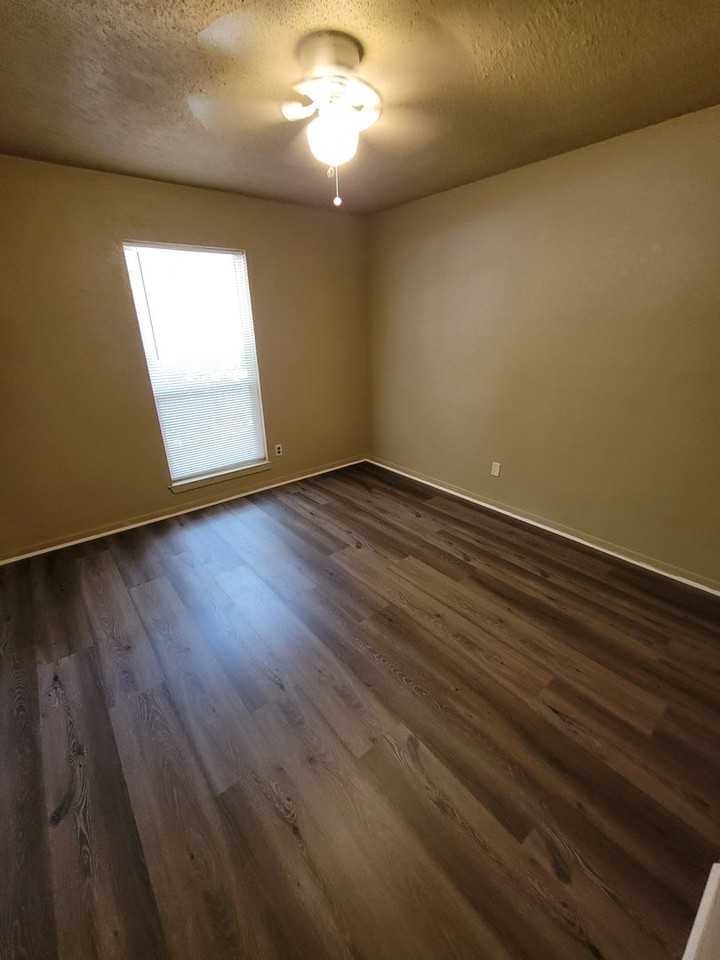 1609 Welsh Ave - Photo 6 of 20