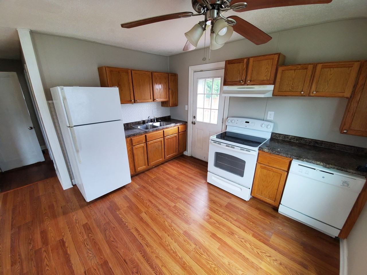 333 Archer Dr - Photo 6 of 29