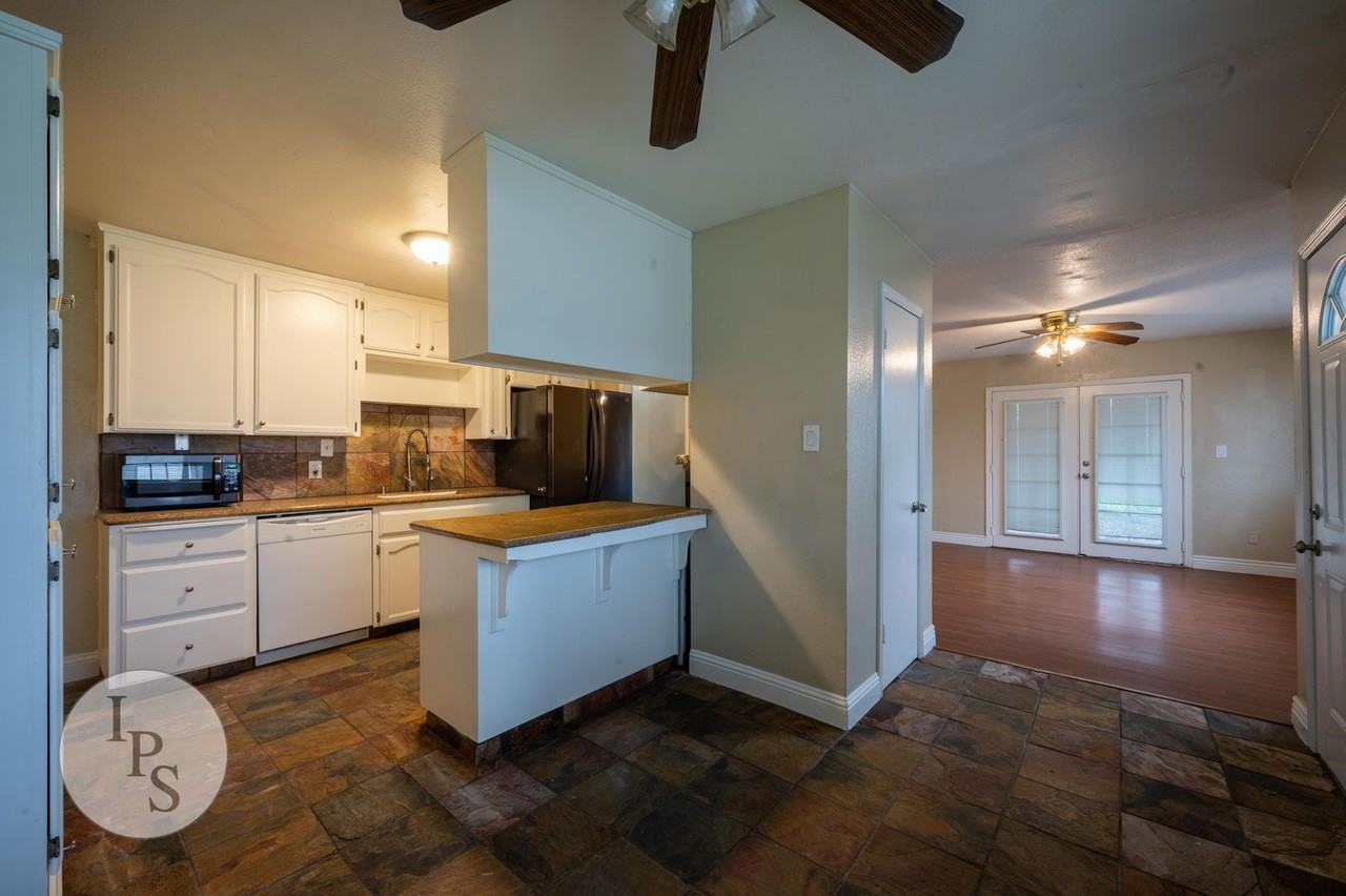 1785 5th St - Photo 5 of 18