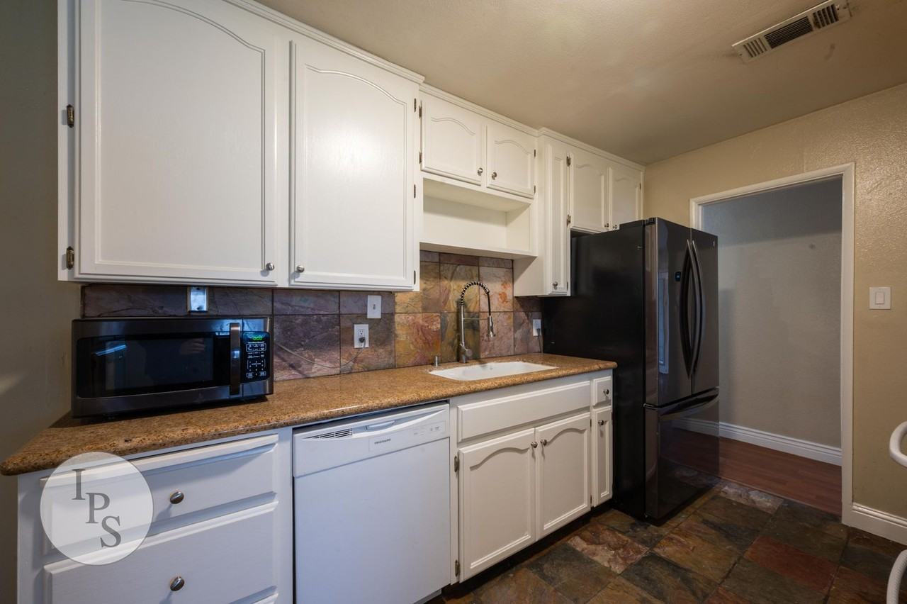 1785 5th St - Photo 6 of 18