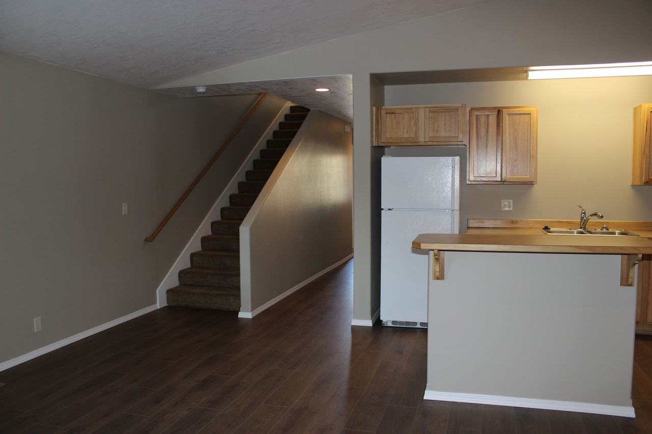 16671 Shaw Pine Ct - Photo 4 of 12