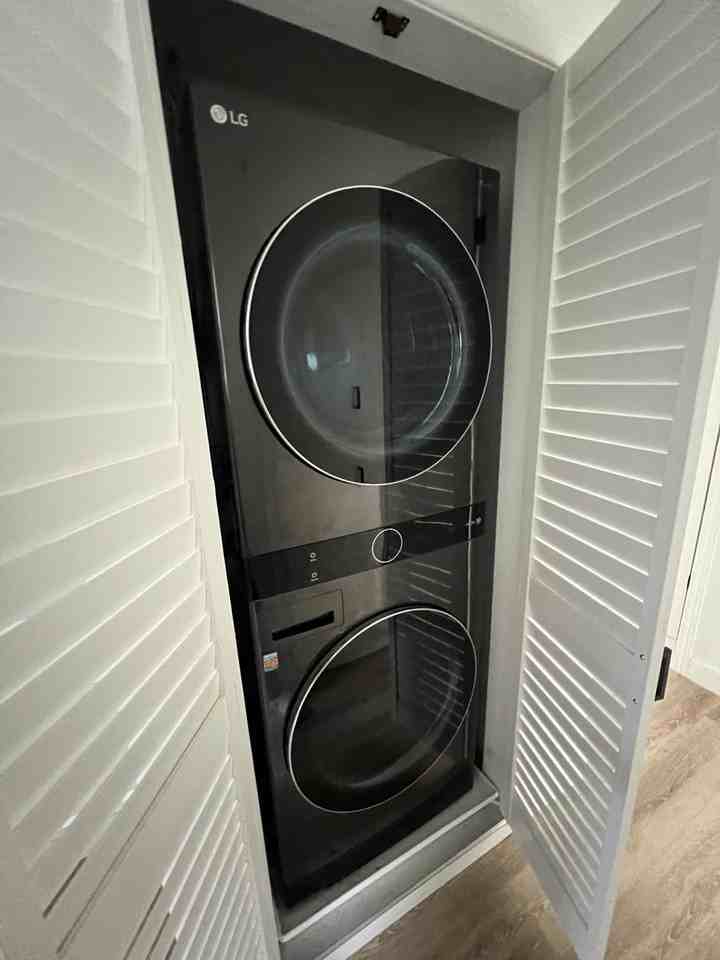 1540 S Orange Grove Ave #2 - Photo 7 of 7