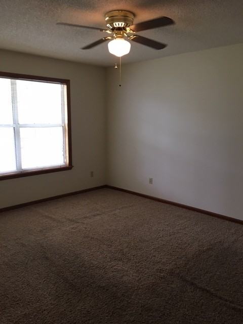 2314 Pineview Dr Apt A - Photo 6 of 6
