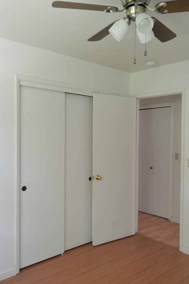 1136 W Damron Ave - Photo 2 of 11