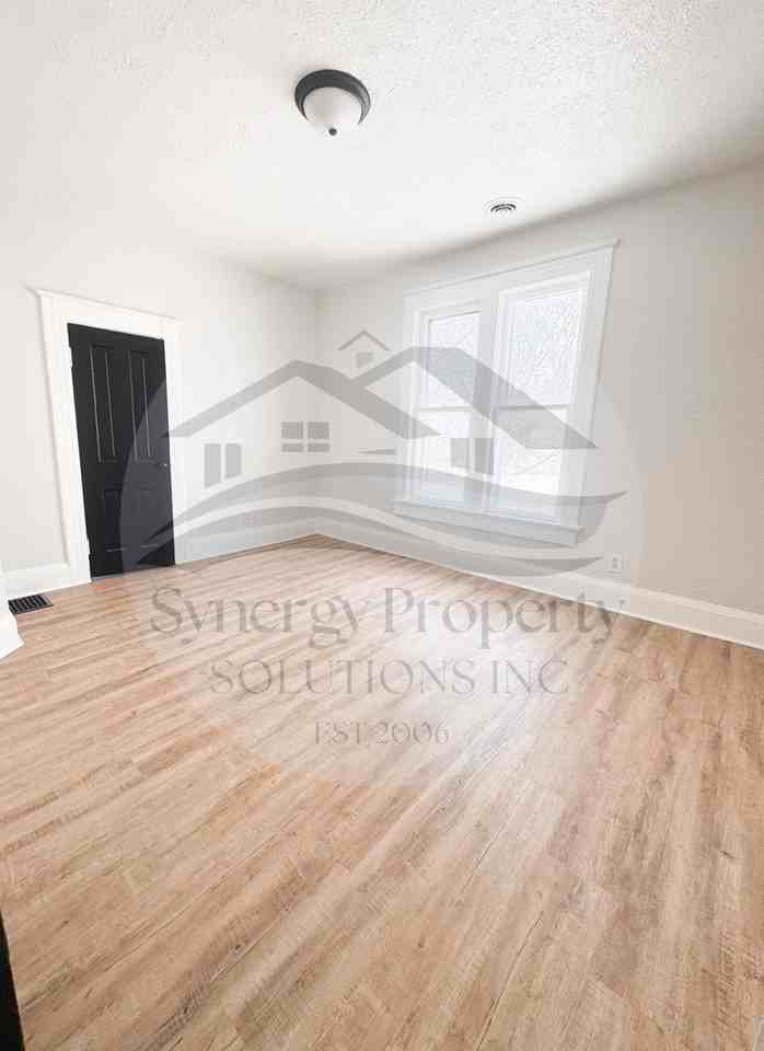 12 Wentz Ave - Photo 3 of 24