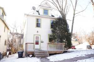 featured image of 101 S 18th Ave E