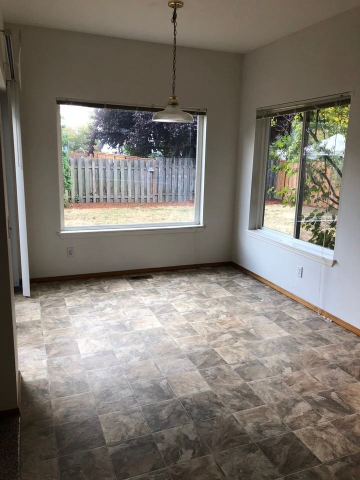 20290 Sw Midline St - Photo 7 of 17