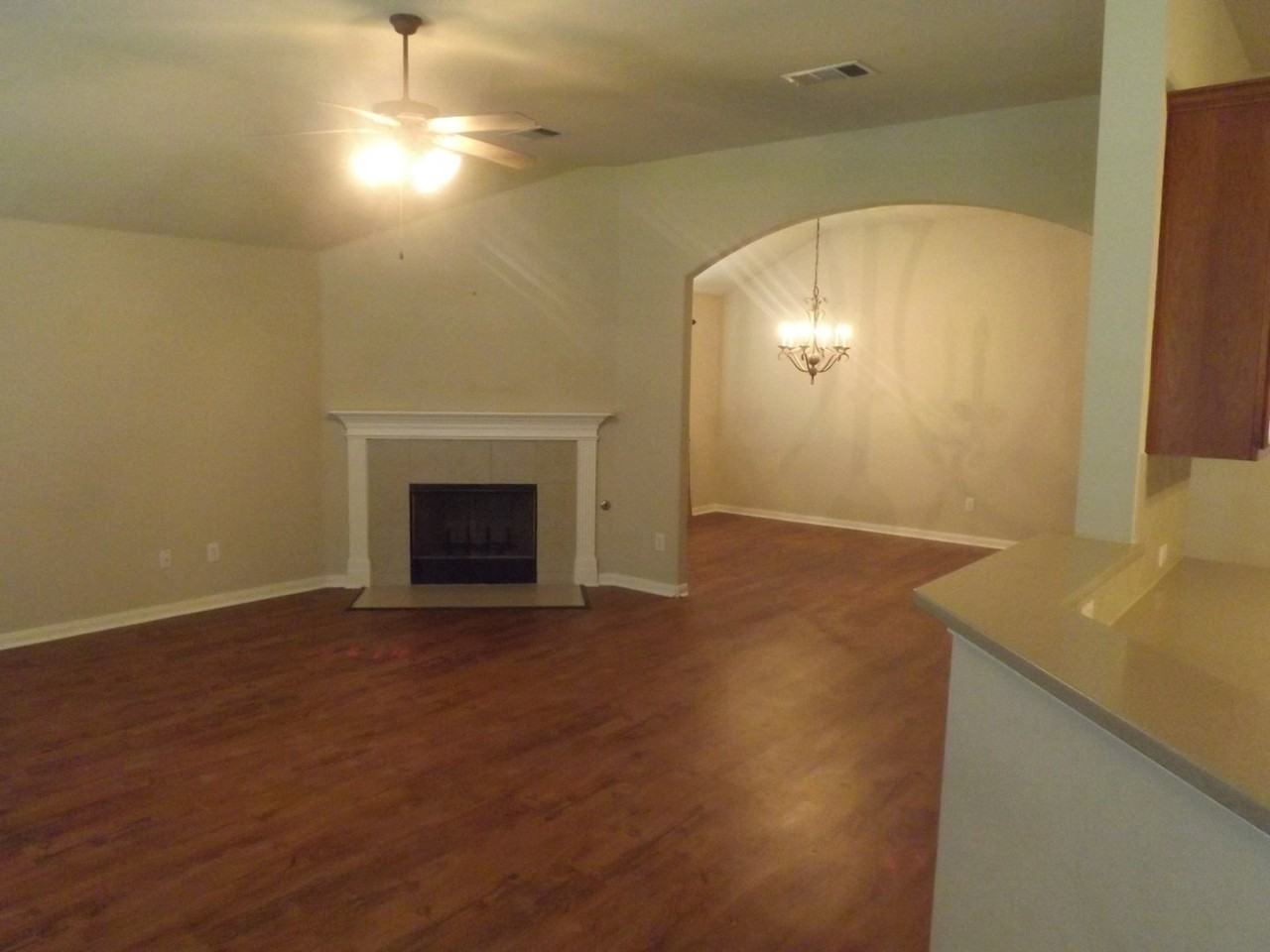 18928 Alnwick Castle Dr - Photo 2 of 12