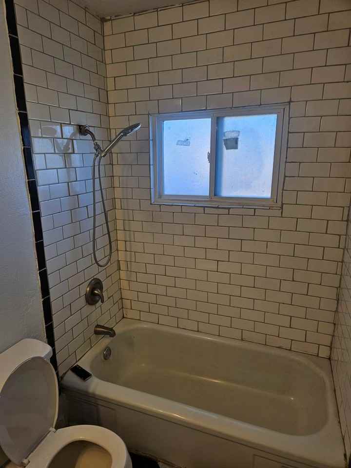 4607 Carlton St Nw - Photo 3 of 13