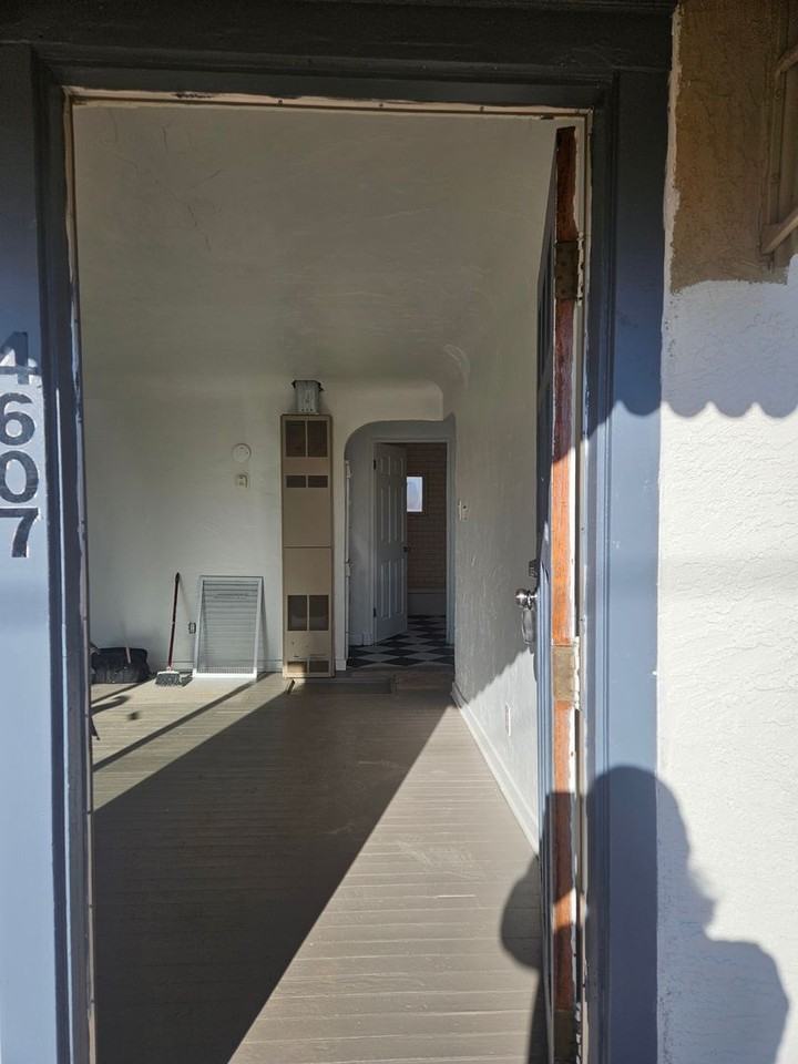 4607 Carlton St Nw - Photo 7 of 13