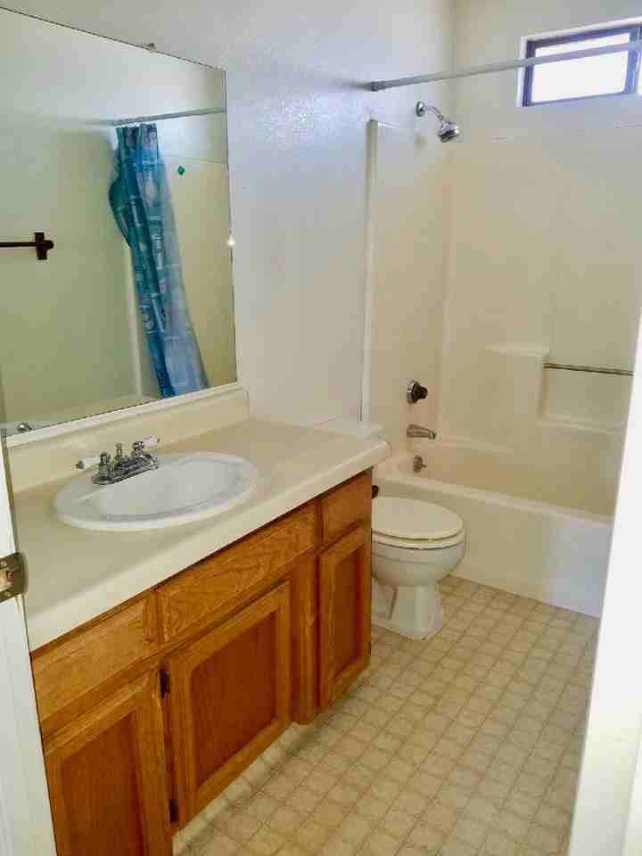 337 S Sunset St #C - Photo 3 of 9