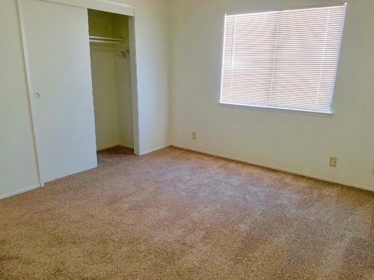 337 S Sunset St #C - Photo 5 of 9