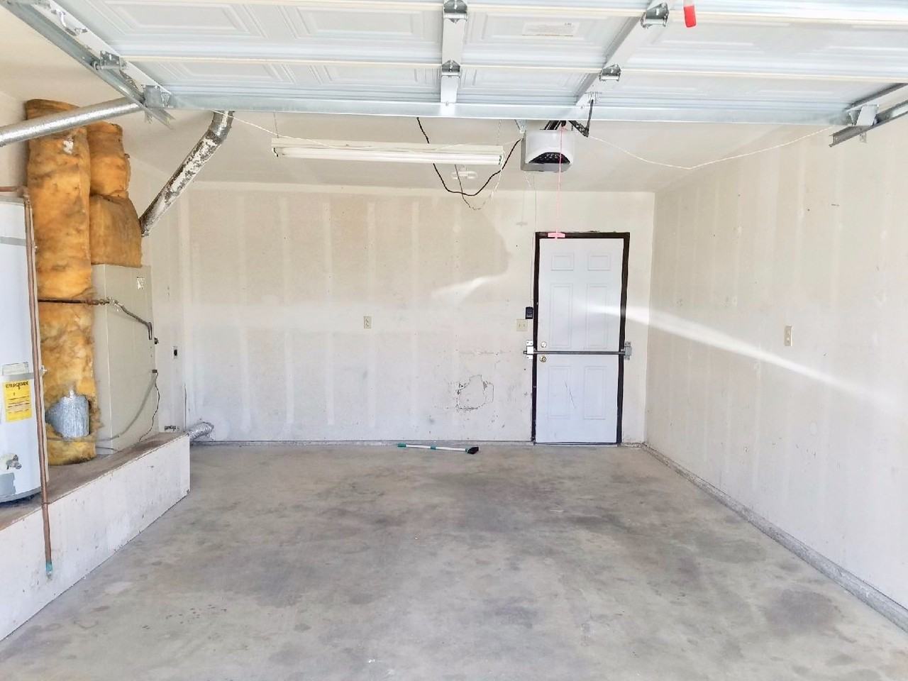 337 S Sunset St #C - Photo 7 of 9