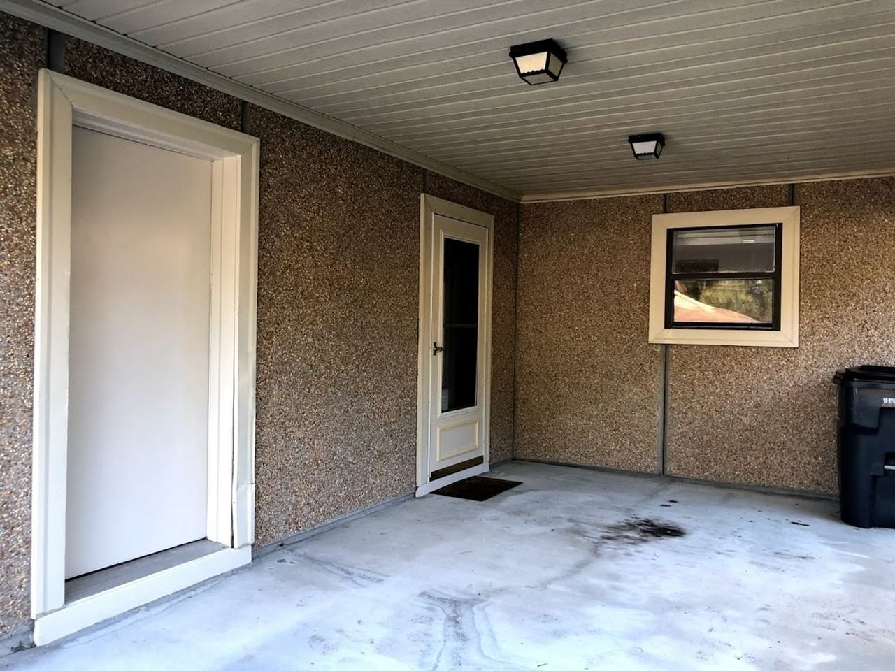 306 Halyard Ct - Photo 2 of 22