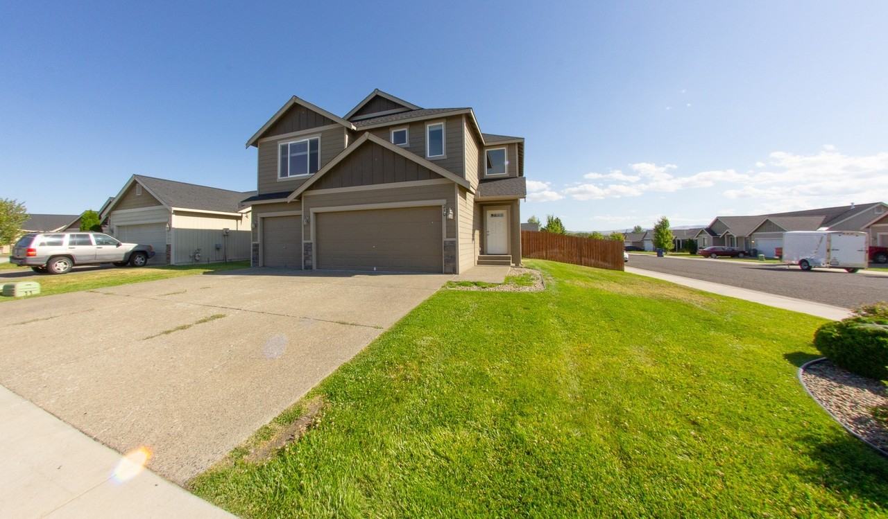 210 W Hailey Ct - Photo 2 of 28