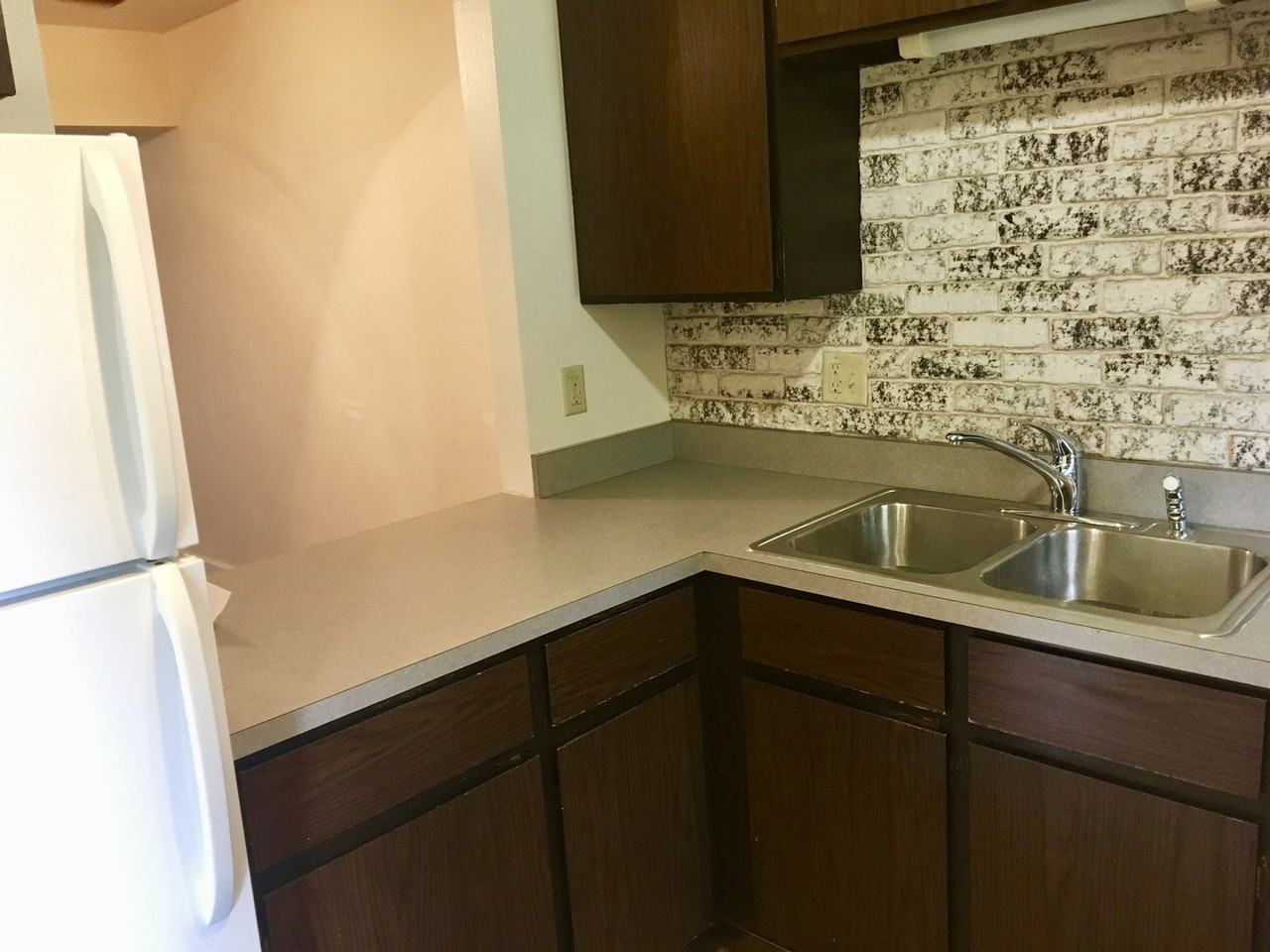 1625 W Elizabeth St #J2 - Photo 4 of 18