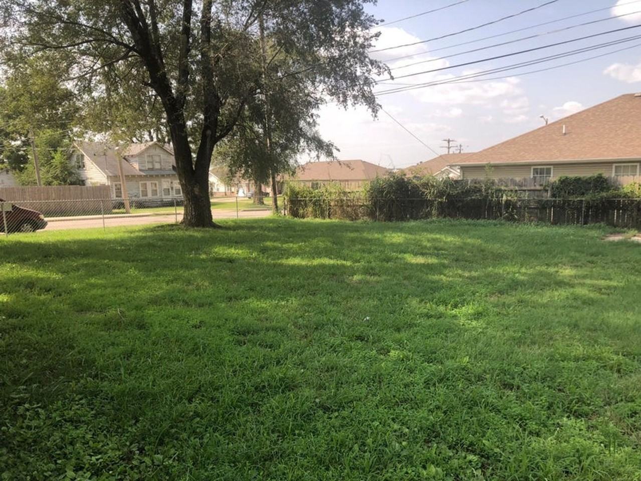 1603 E Nora St - Photo 3 of 14