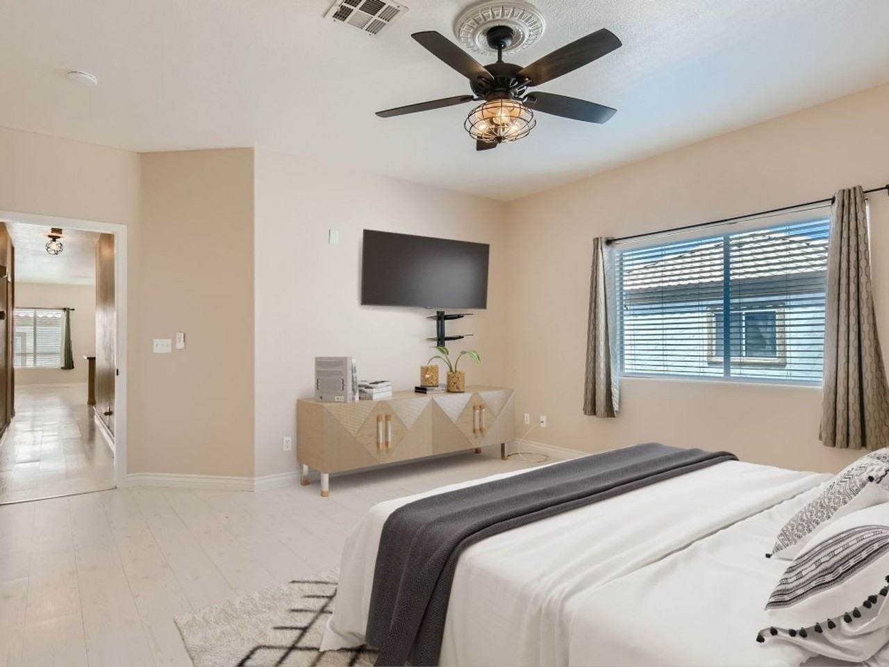 6905 Squaw Mountain Dr #204 - Photo 5 of 31