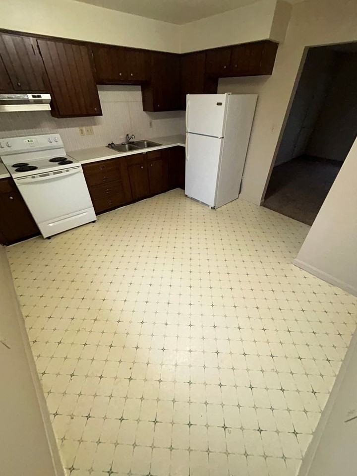 Big Creek Apartments - Photo 3 of 6