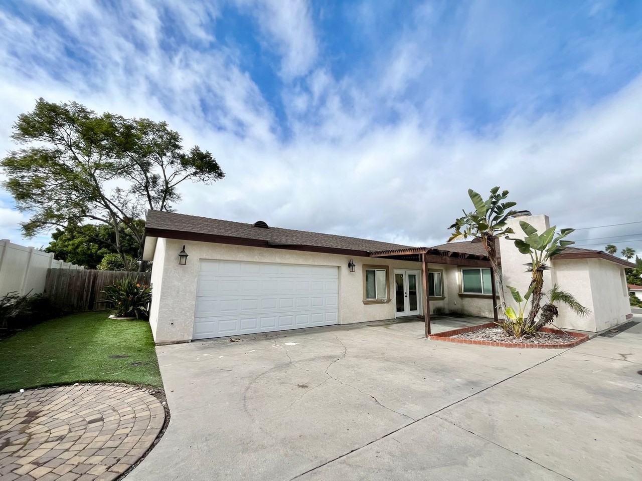 6903 Eberhart St - Photo 2 of 20