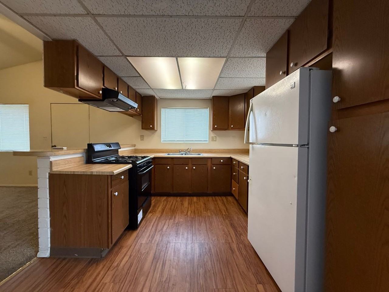 319 F St - Photo 3 of 12