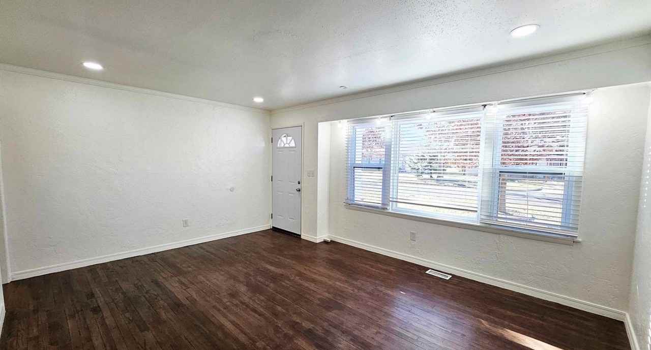 721 Procter Pl - Photo 5 of 21