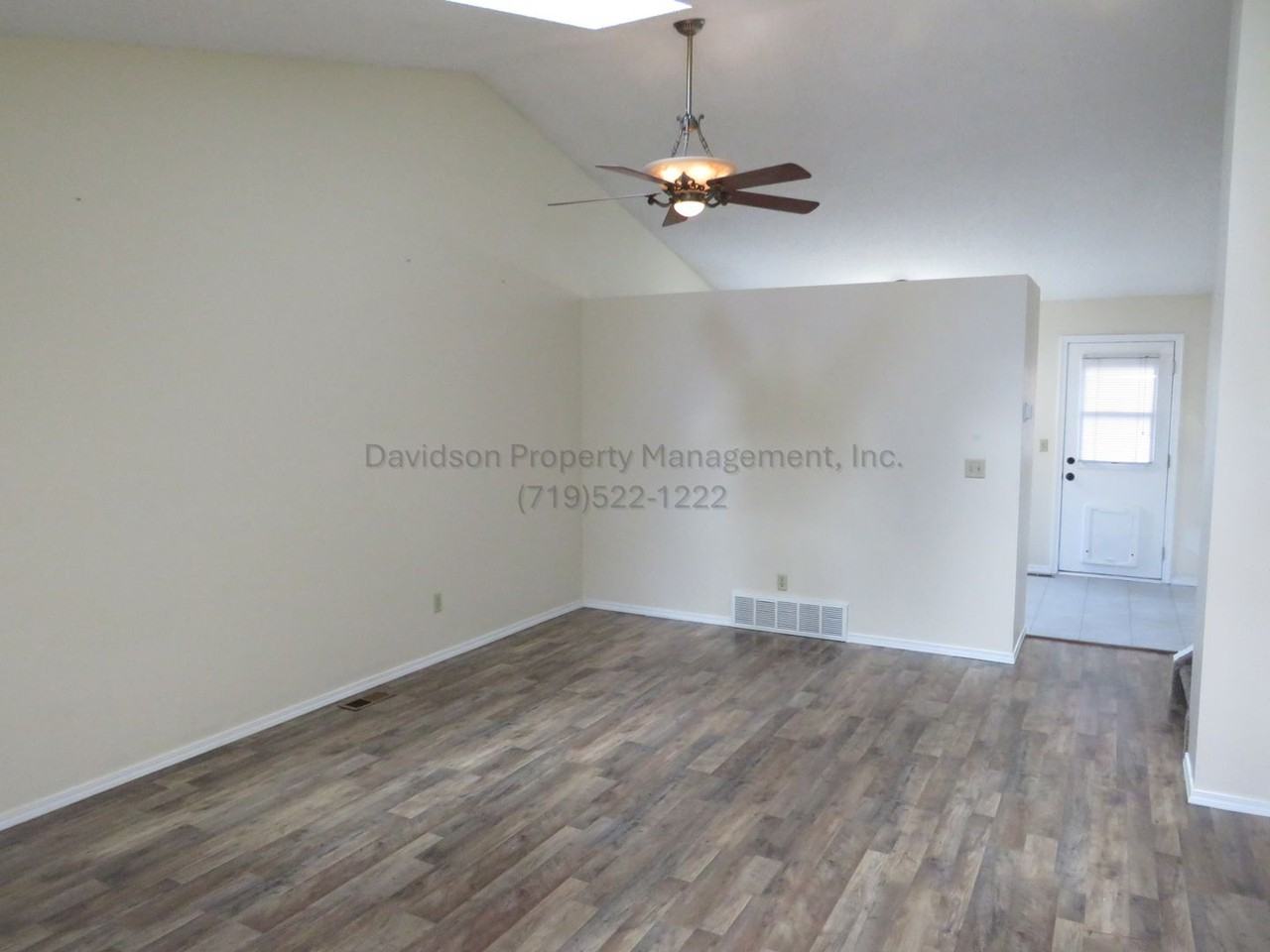 1469 Canoe Creek Dr - Photo 2 of 14