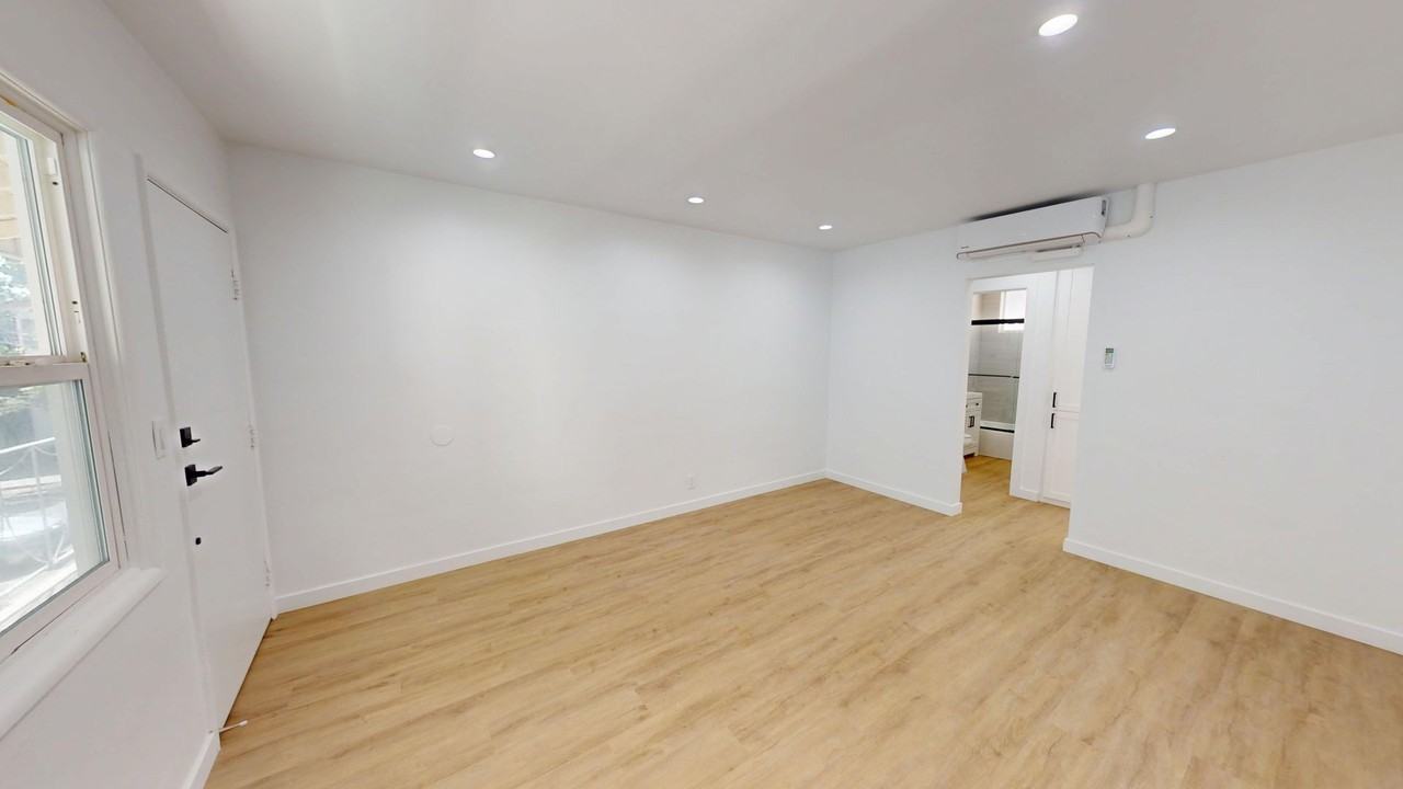 Welcome Home || Newly Upgraded WeHo Apt || FREE RENT! - Photo 5 of 16