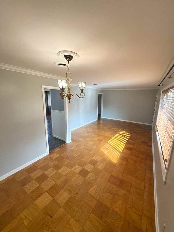 522 E Southfield Rd - Photo 2 of 9