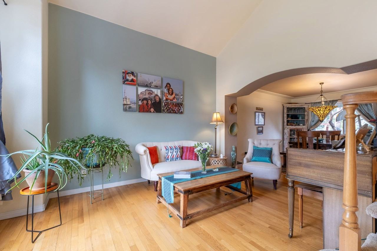 2432 Mallard Cir - Photo 3 of 28