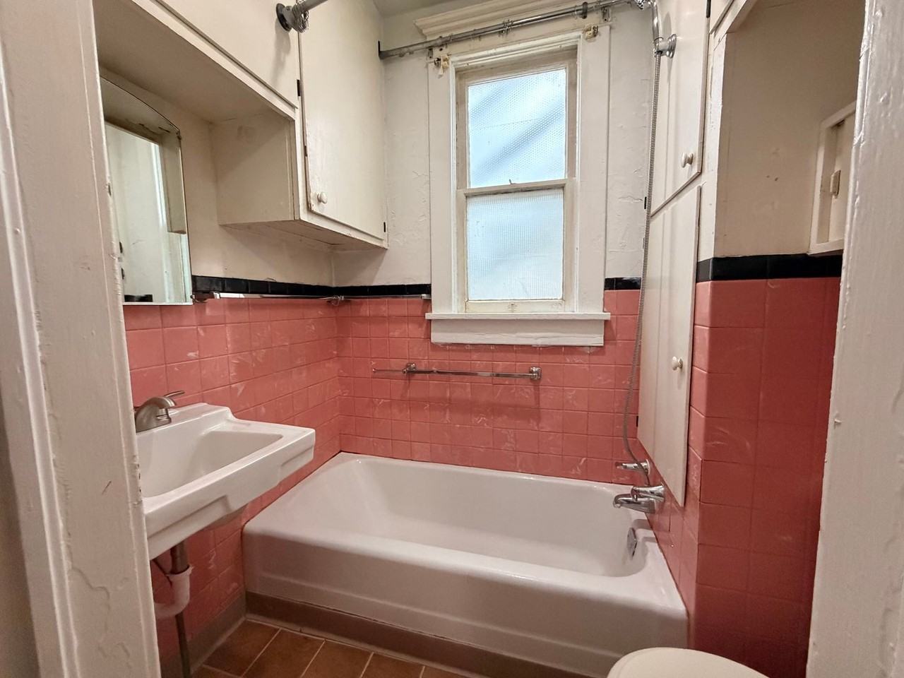 1701 1st Ave N - Photo 3 of 5