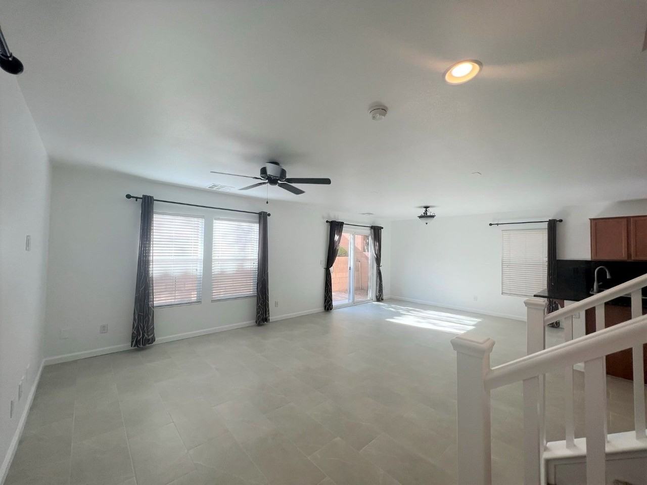 7913 Twin Leaf St - Photo 3 of 17
