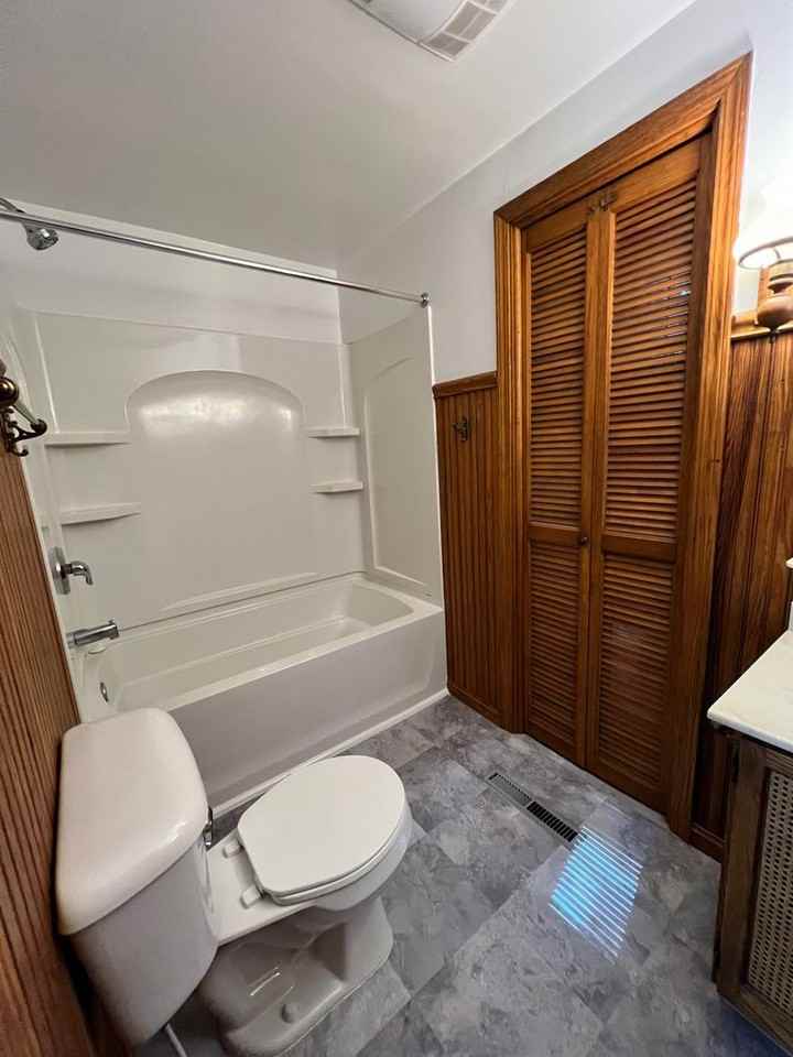 420 Sand Ridge Rd - Photo 2 of 7