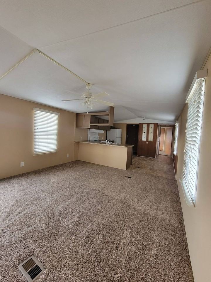 910 Legacy Ln - Photo 4 of 19