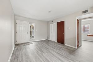 featured image of 695 Riverview Dr