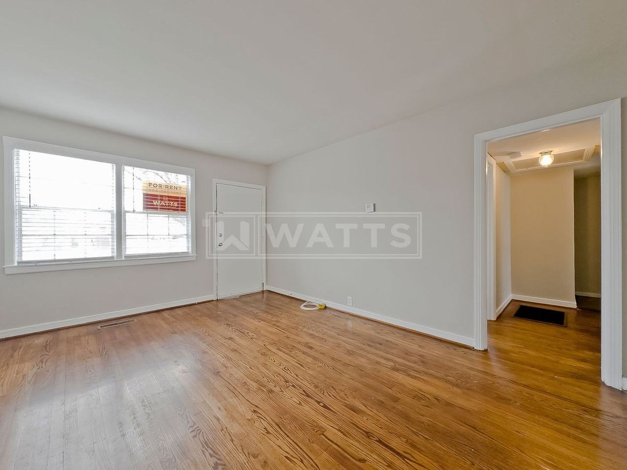 1 & 2-Bedroom Apartments in Downtown Homewood - Photo 3 of 11