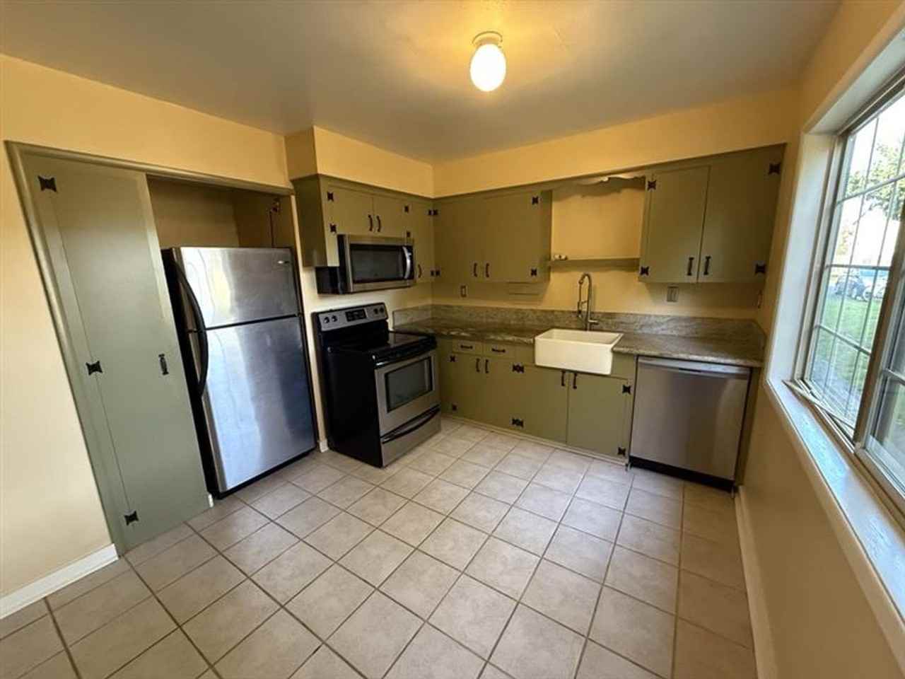 4538 Ne Killingsworth St - Photo 4 of 11