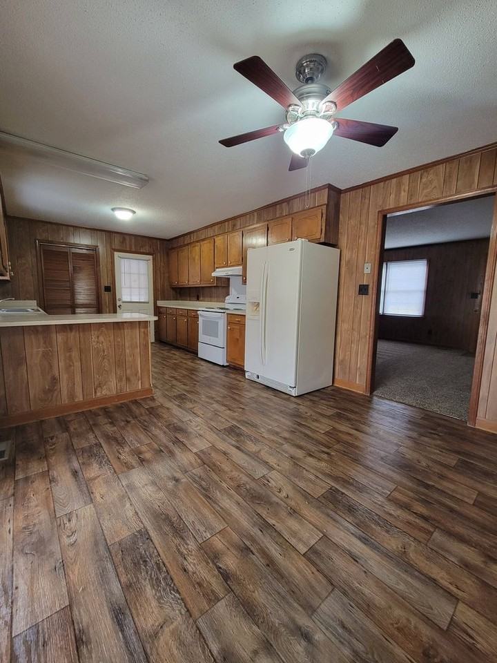 2670 Turner Rd - Photo 7 of 28