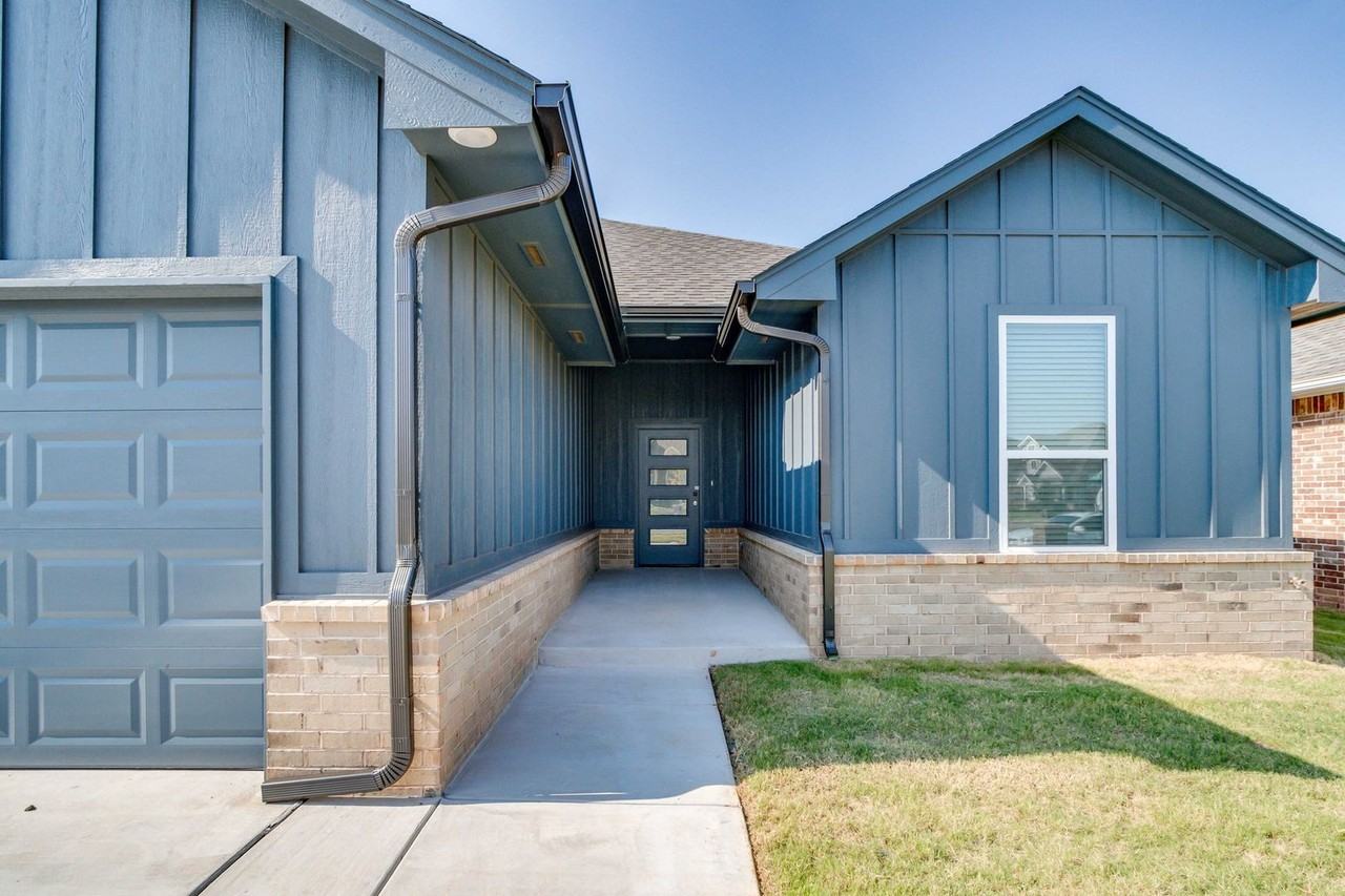 8305 Nw 163rd Ter - Photo 4 of 50